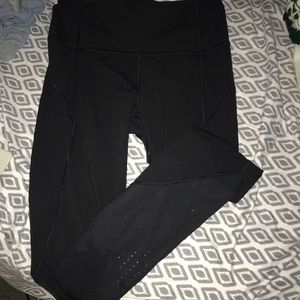 DISCONTINUED LULULEMON 7/8 LEGGINGS